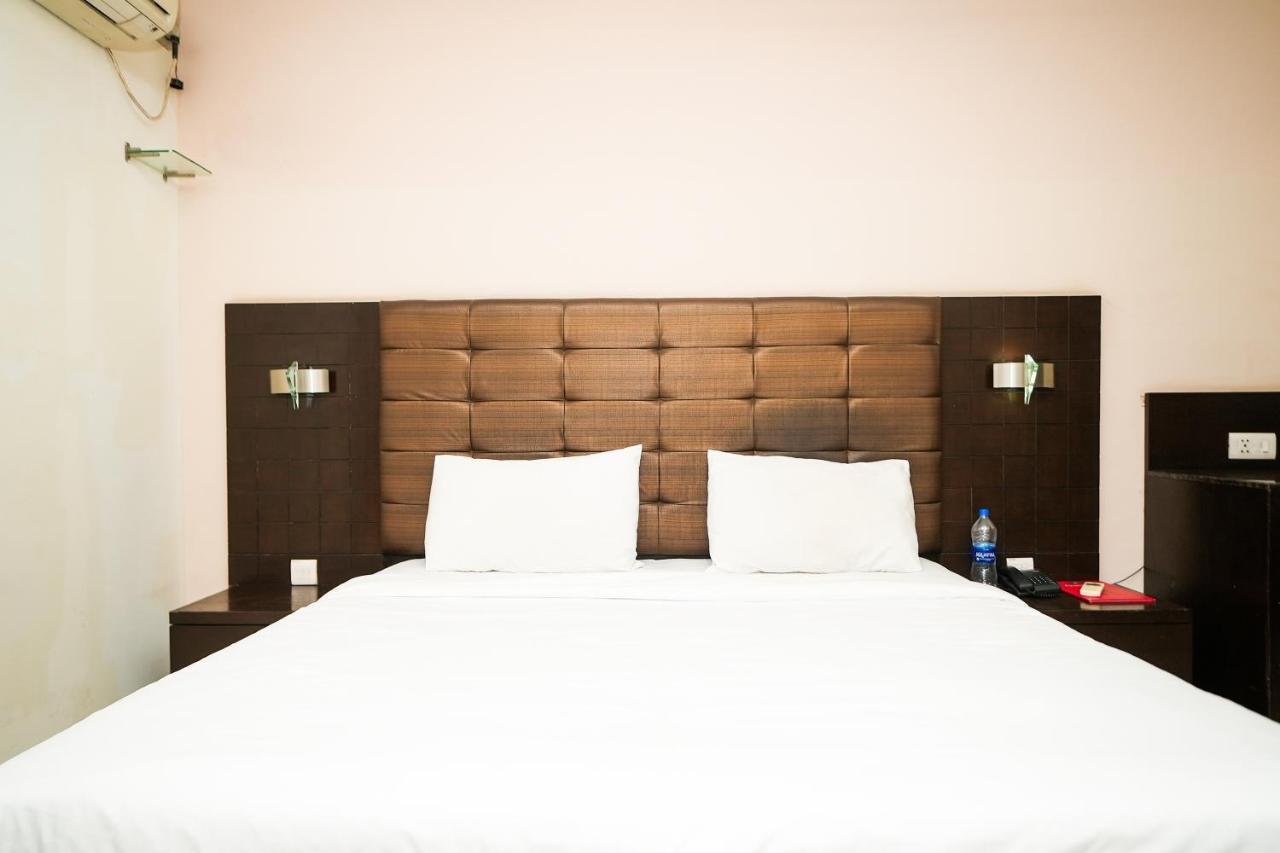 Stay Well Hotels & Homes Gurgaon Exterior foto
